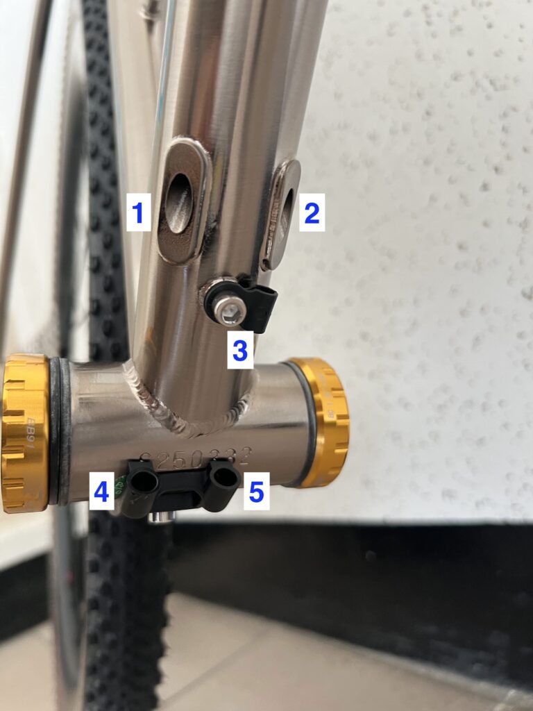 How to properly route the cables? - Cycling Europe